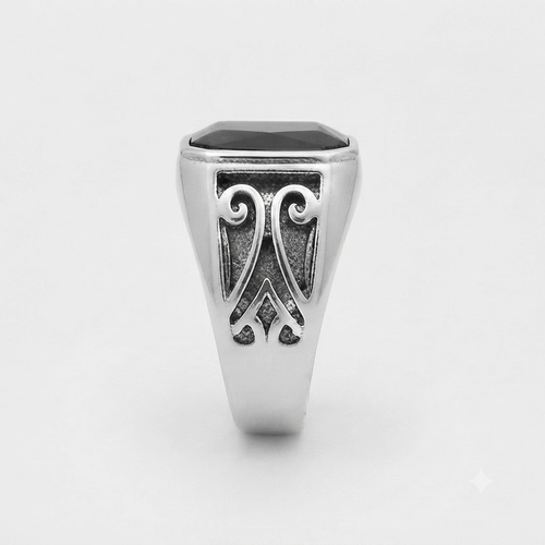 The Obsidian Crest Ring